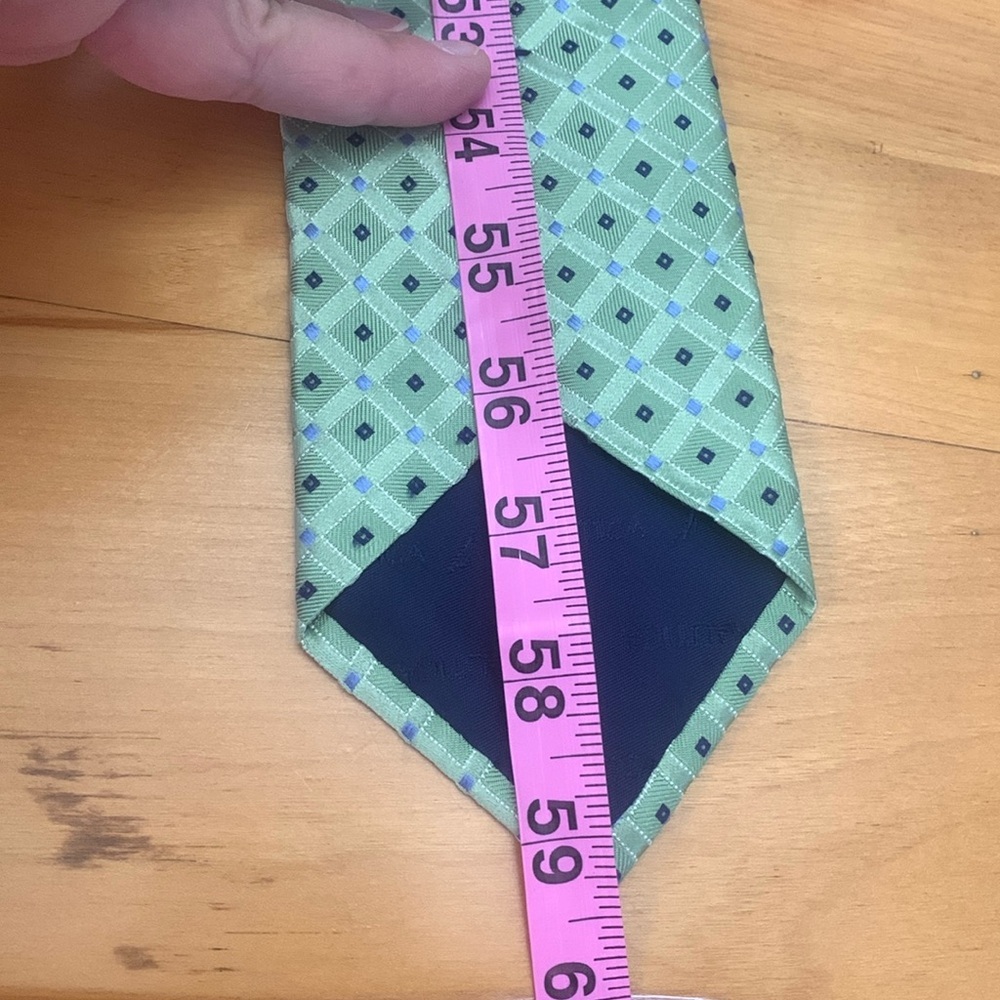 Nautica Lime Green 100% silk tie made in USA diamond pattern 59" EUC - Picture 7 of 9